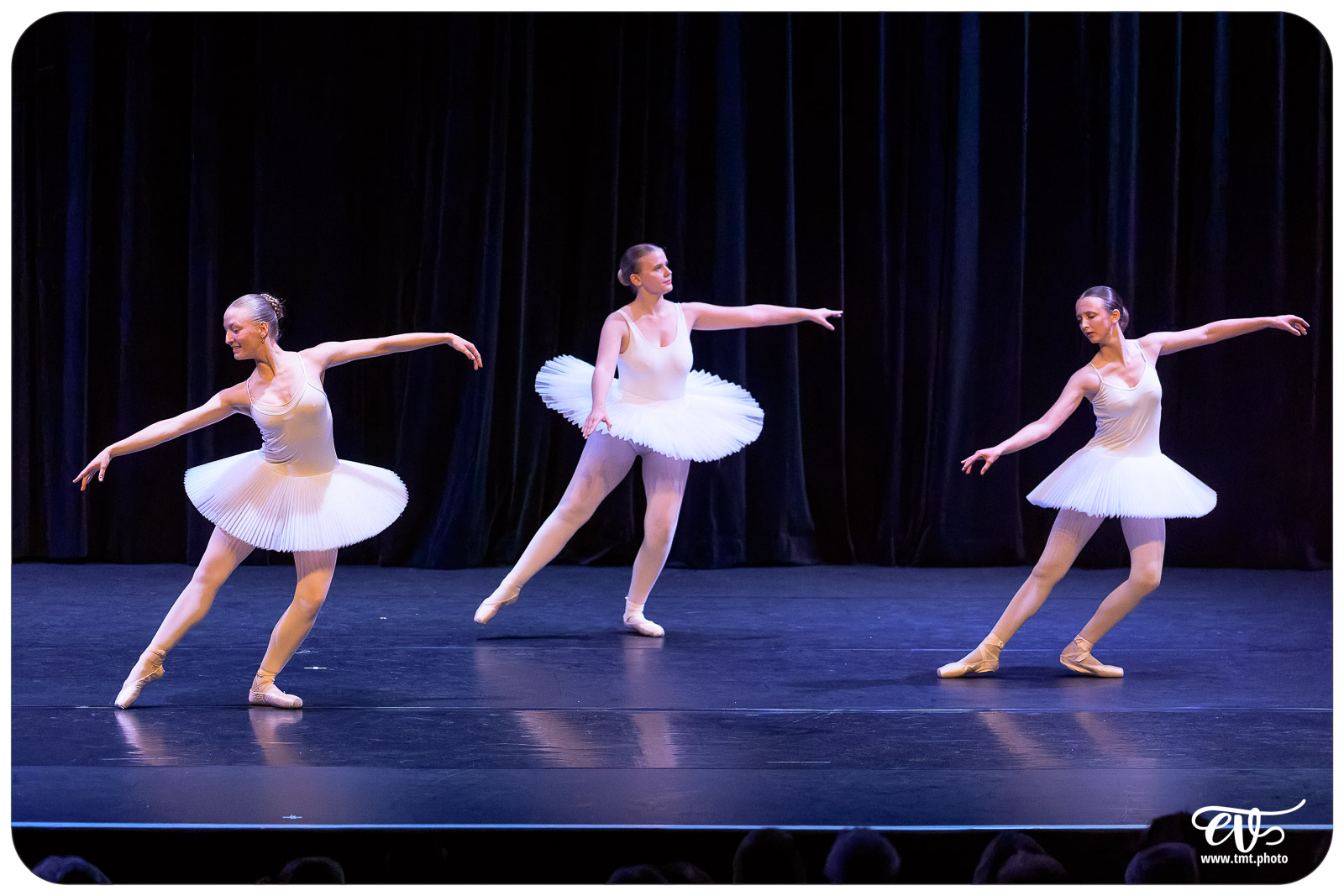 ECOLE DE DANSE CÉCILE ADAMOW